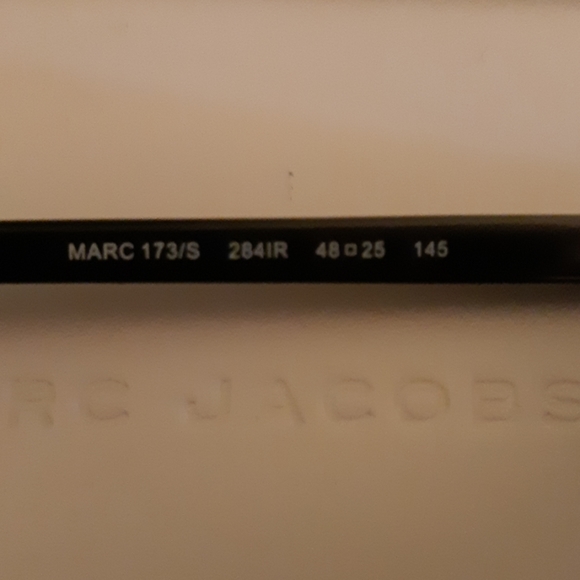 Marc Jacob's Sunglasses - Picture 2 of 4